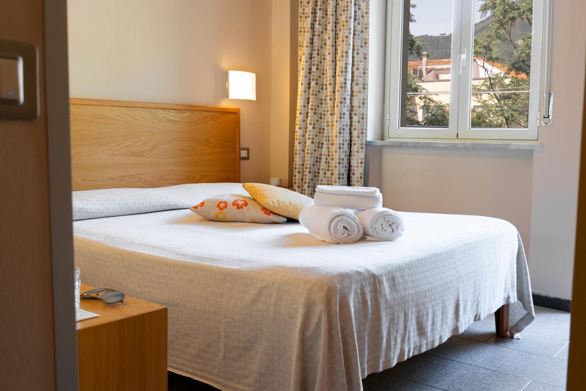 Hotel Garden Praia a Mare Bagian luar foto